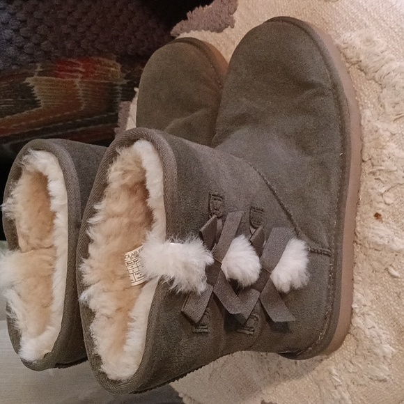 Koolaburra by UGG Bailey Bow II Boot Gray❤️ - Picture 3 of 9